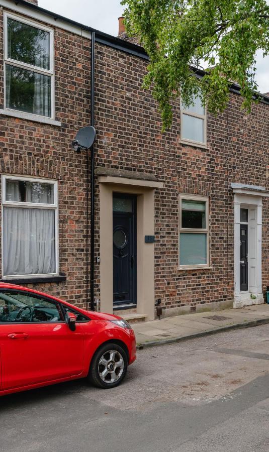 Swan House: Central City Retreat With Free Parking * York