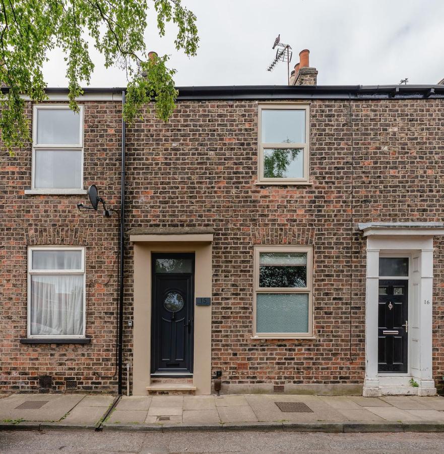 Holiday home Swan House: Central City Retreat With Free Parking *